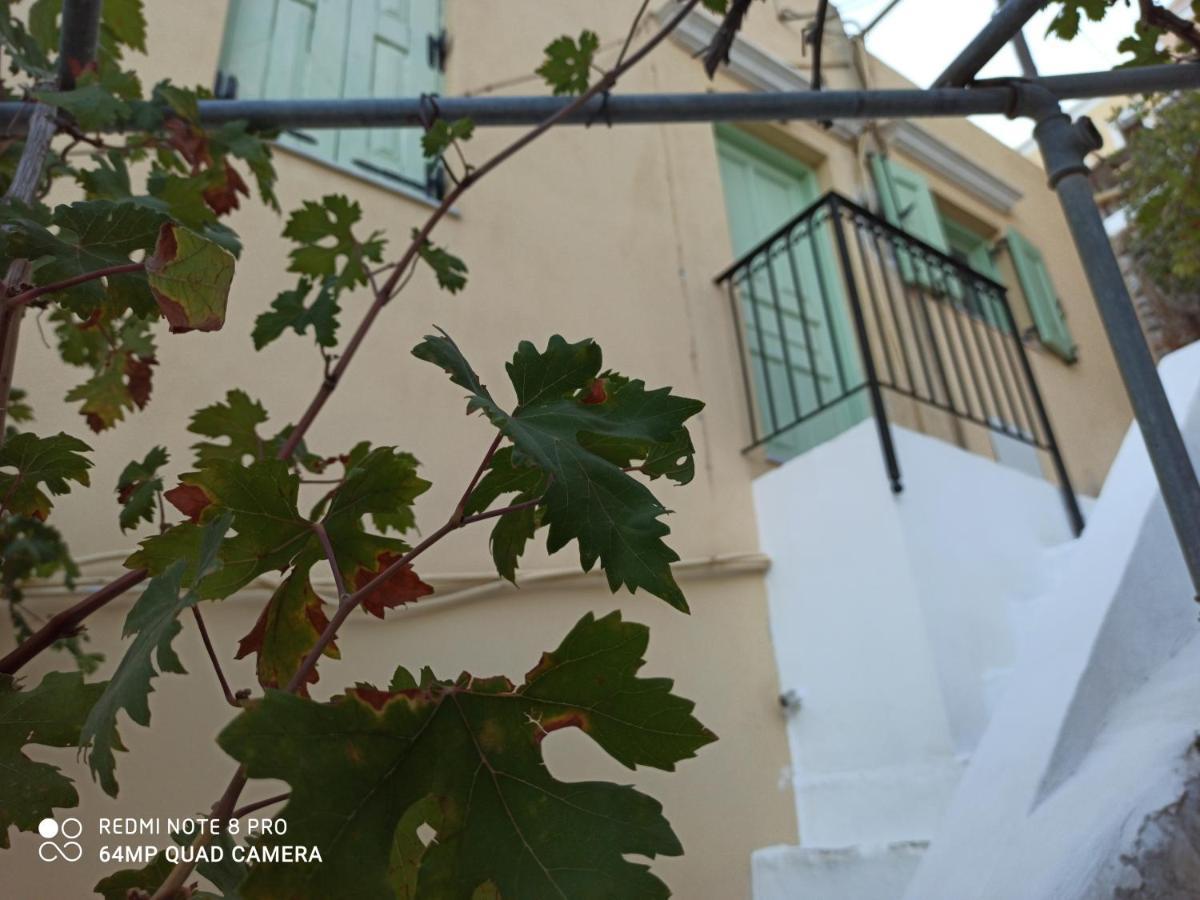 Hostal Pitini Symi Exterior foto