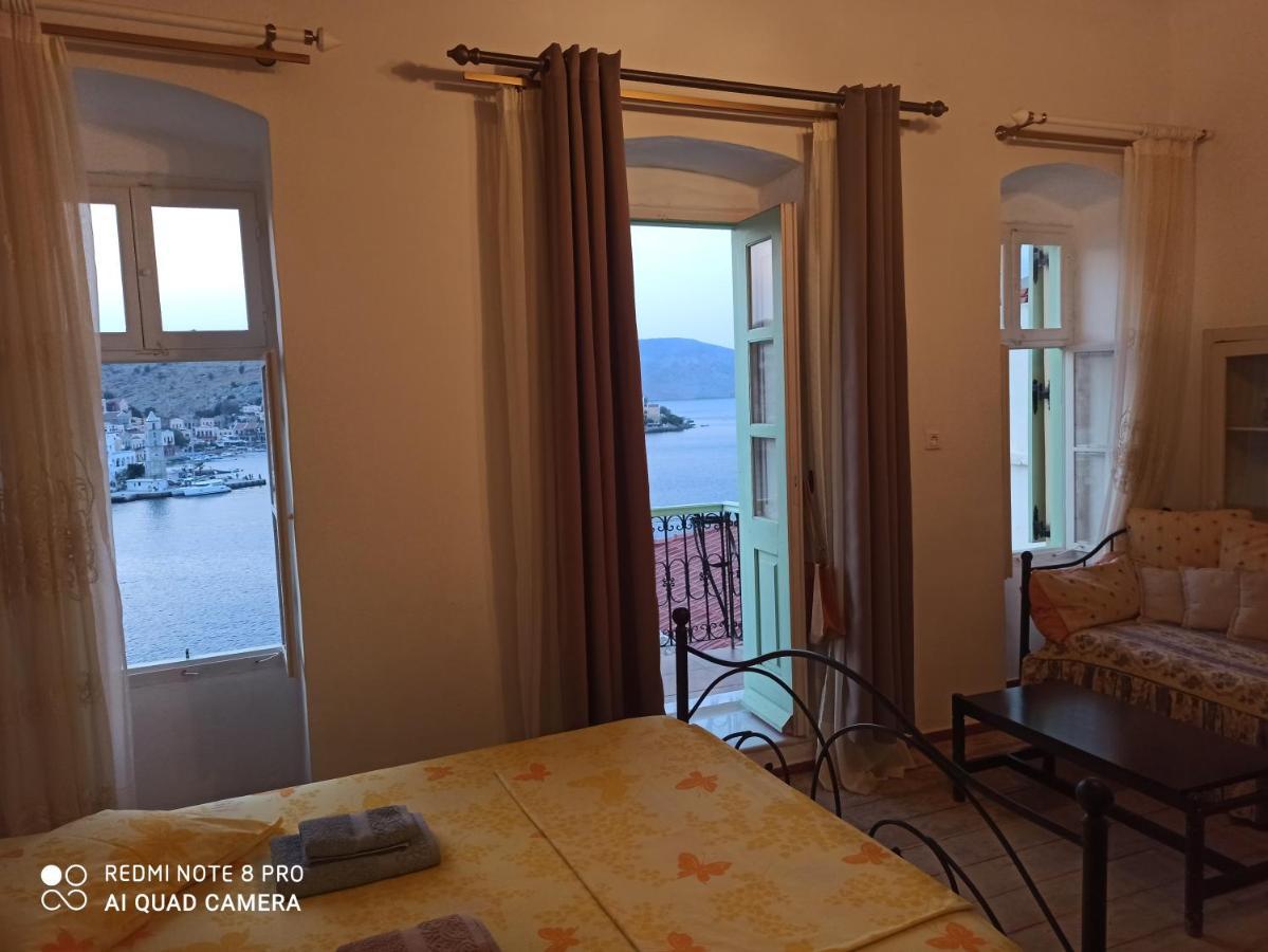 Hostal Pitini Symi Exterior foto