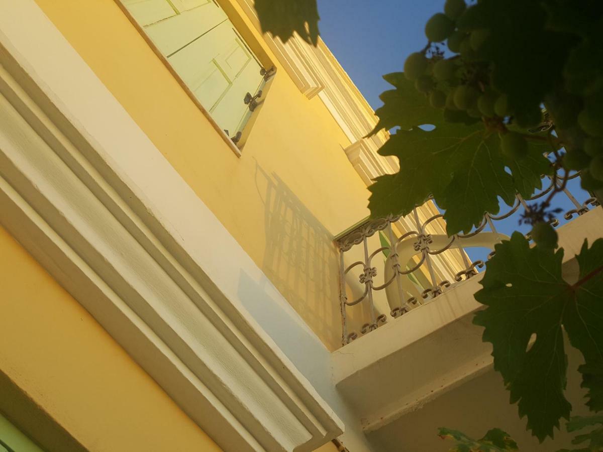 Hostal Pitini Symi Exterior foto