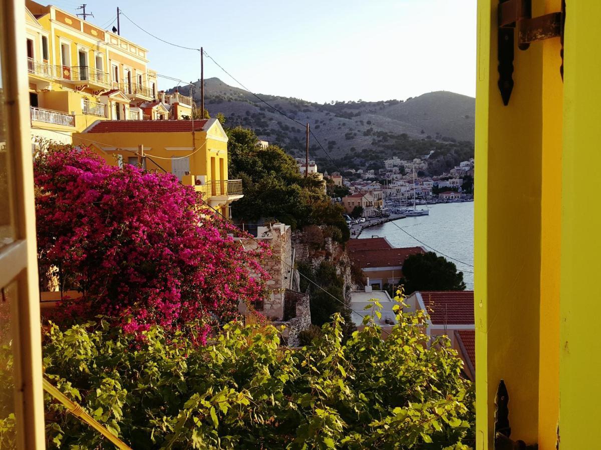 Hostal Pitini Symi Exterior foto