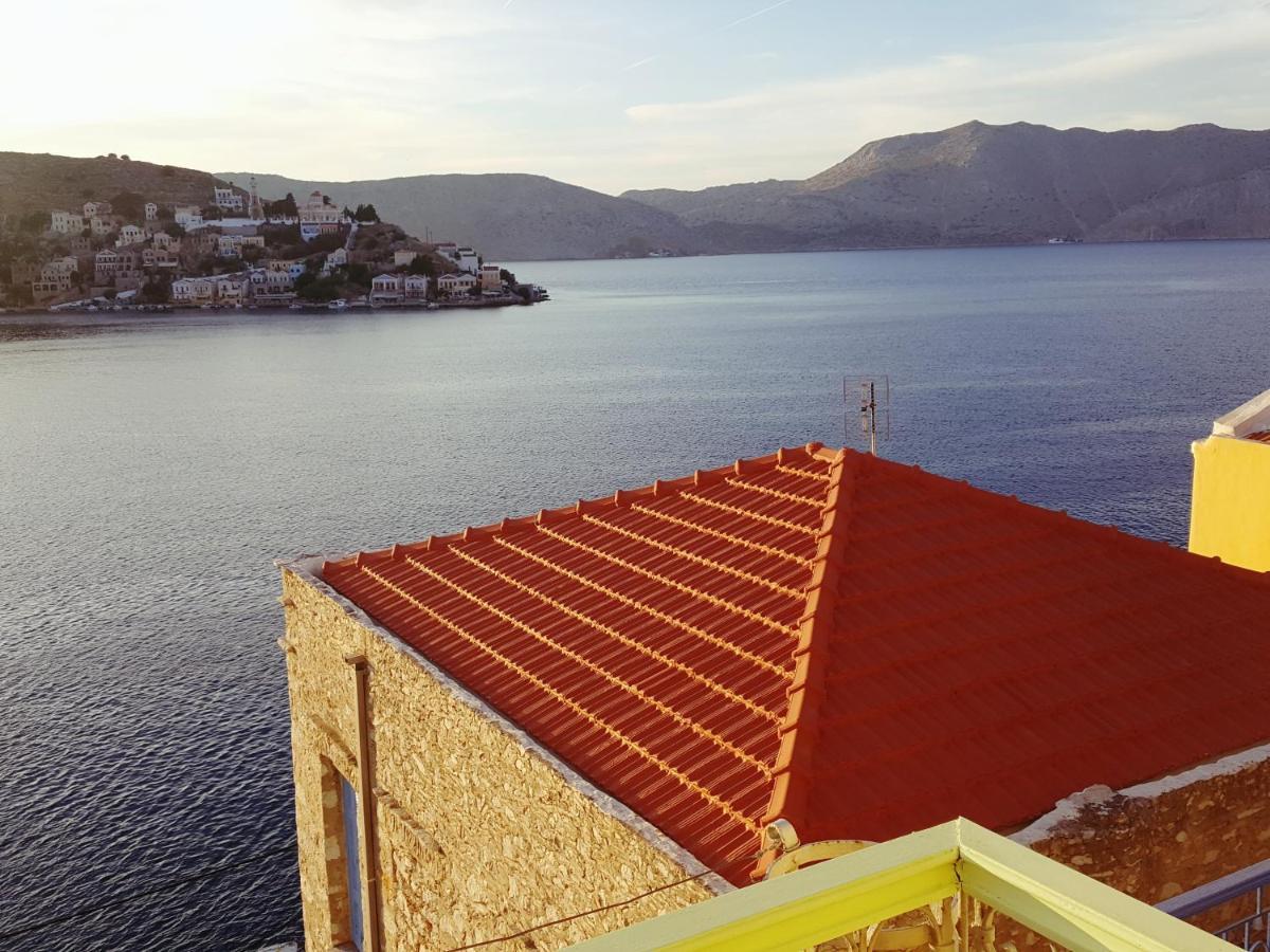 Hostal Pitini Symi Exterior foto